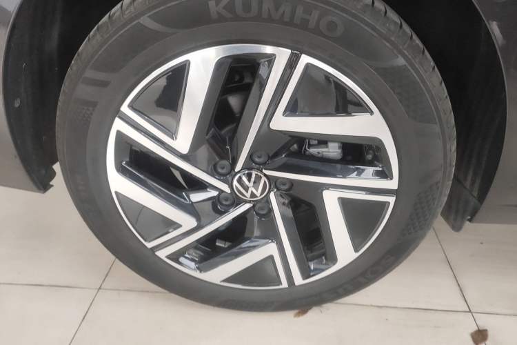 Used Volkswagen Sagitar 2025 300TSI DSG Excellence Edition Exterior 5