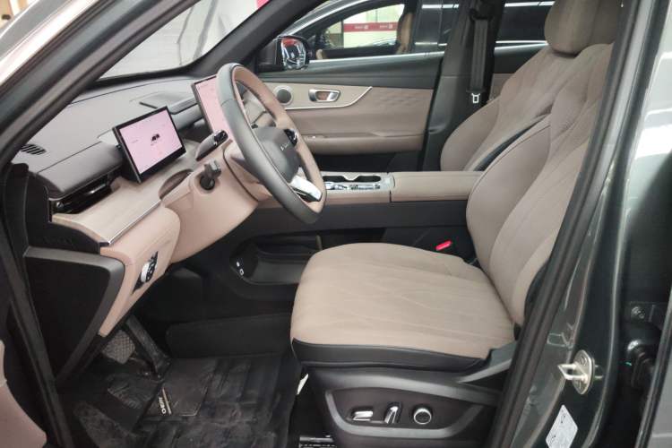 Used Chery Fengyun T8 2025 1.5T 130km Deluxe Version 5 Seats