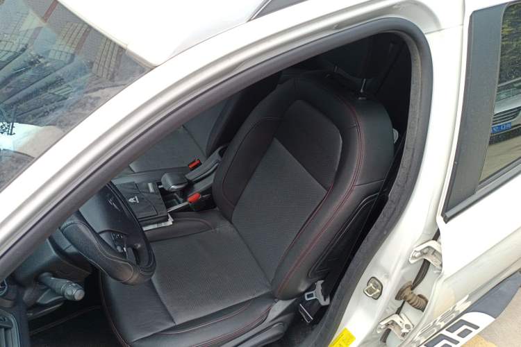 Used Citroen C3-XR 2018 1.6L Automatic Pioneer Model Left Front Seat