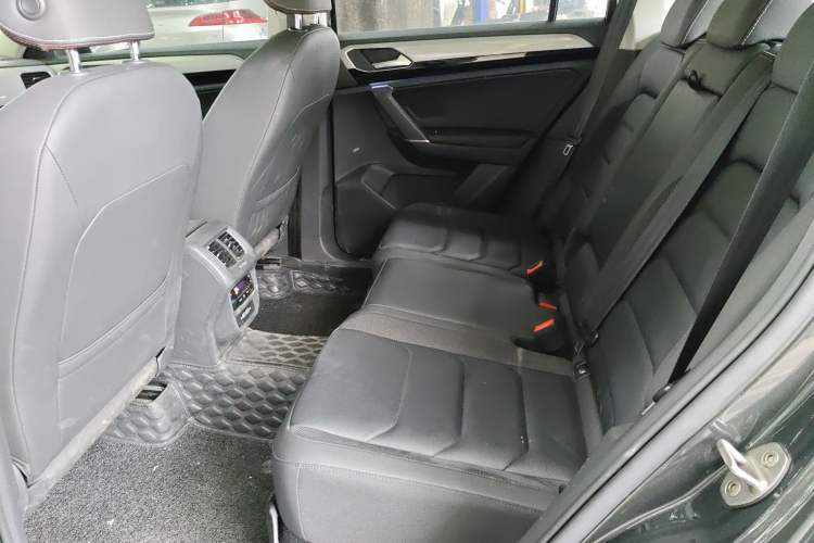 Used Volkswagen Tayron 2021 280TSI Two-Wheel Drive Luxury Smart Connectivity Version Left Rear Seat