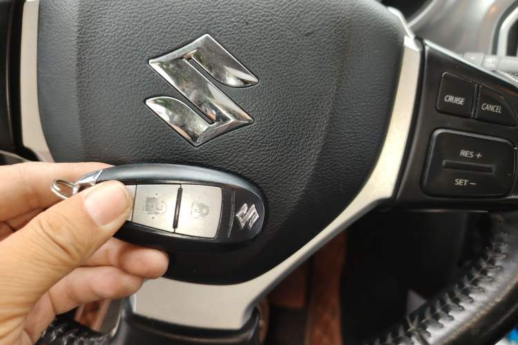 Used Suzuki Vitara 2016 1.4T Automatic Two-Wheel Drive Luxury Version Vehicle Key