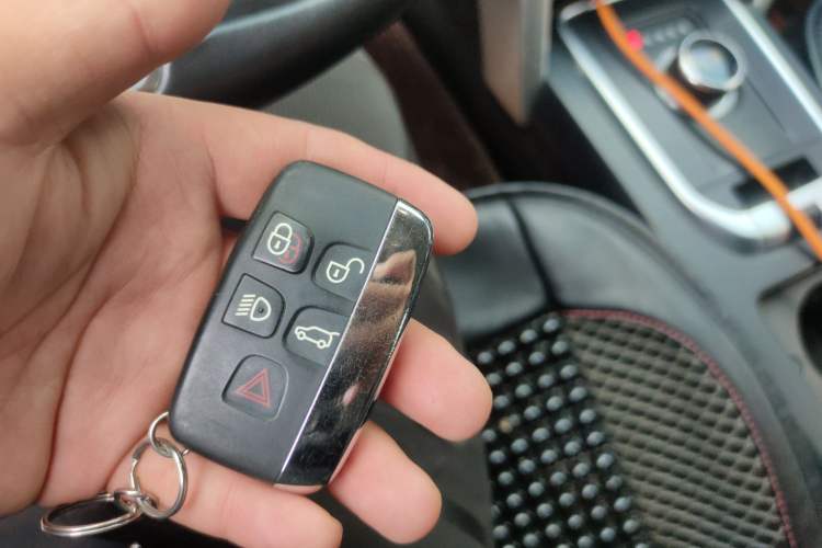 Used Land Rover Discovery Sport 2017 2.0T SE
