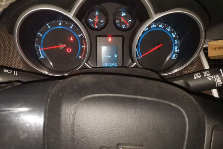 Used Chevrolet Cruze 2013 Hatchback 1.6L Automatic Luxury Model
