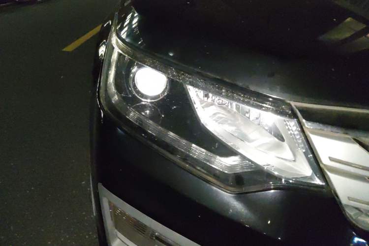 Used CHANGAN OSHAN CX70 2016 1.6L Manual Smart Connect Version