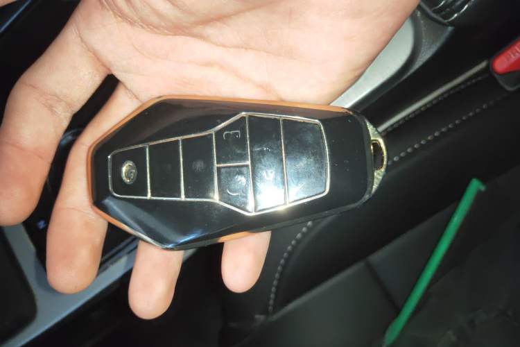 Used Hycan Z03 2022 510 km Range Trendy Cool Version 135 kW 63.98 kWh
