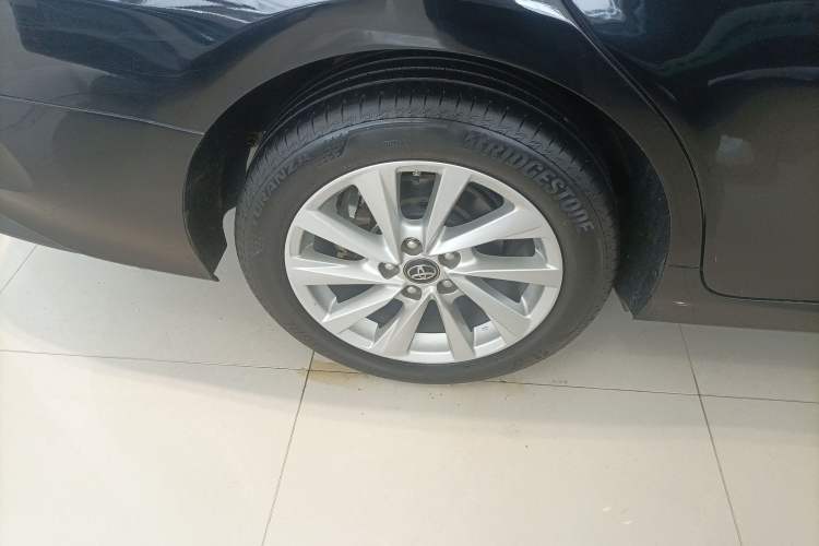 Used Toyota Camry 2021 2.0G Luxury Edition
