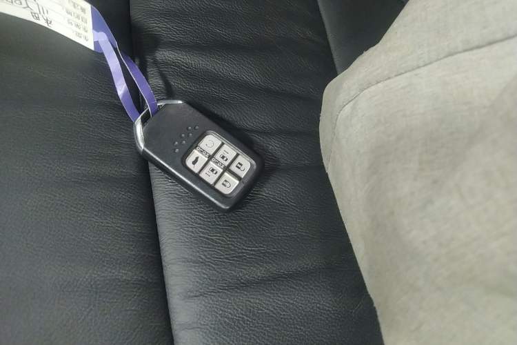 Used Honda Elysion 2022 2.0L eHEV Luxury Edition
