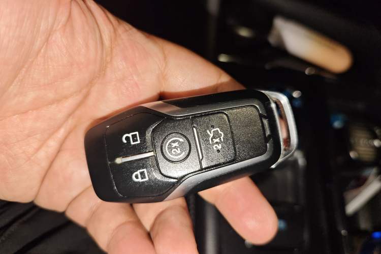 Used Ford Taurus 2017 EcoBoost 245 Fashion Edition