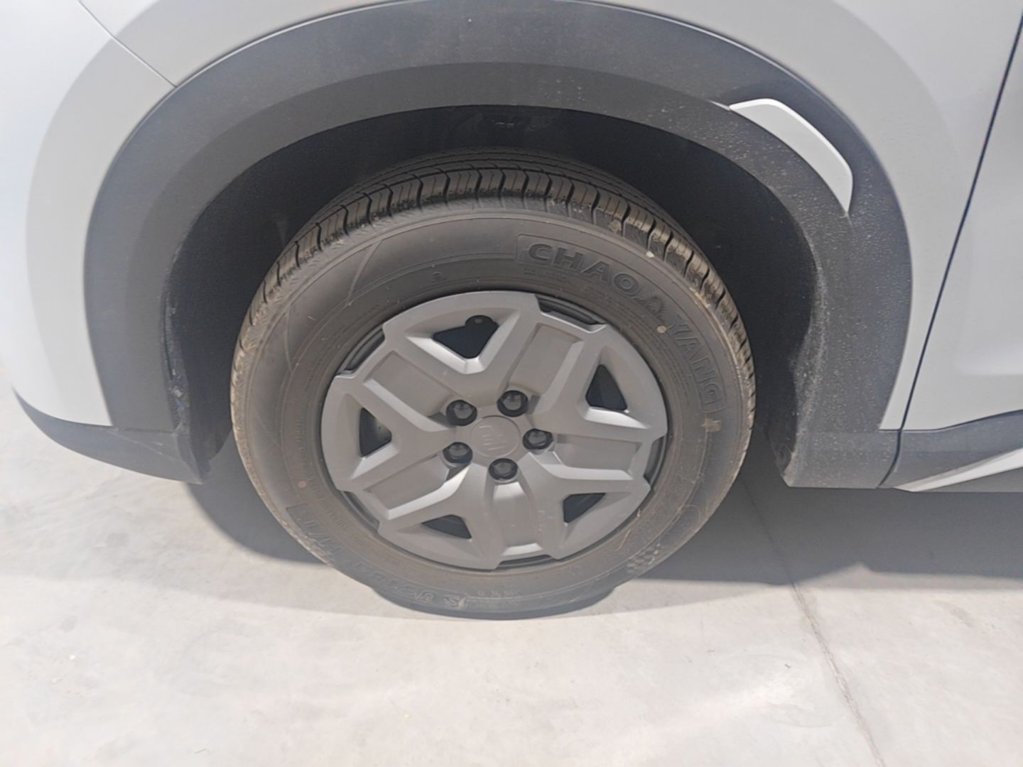 BYD Yuan UP 2025 Model 301KM Leading Version — снимка 10