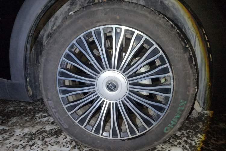 Used Chery Tiggo 8 L 2024 2.0T Two-Wheel Drive Luxury Edition 5 Seats