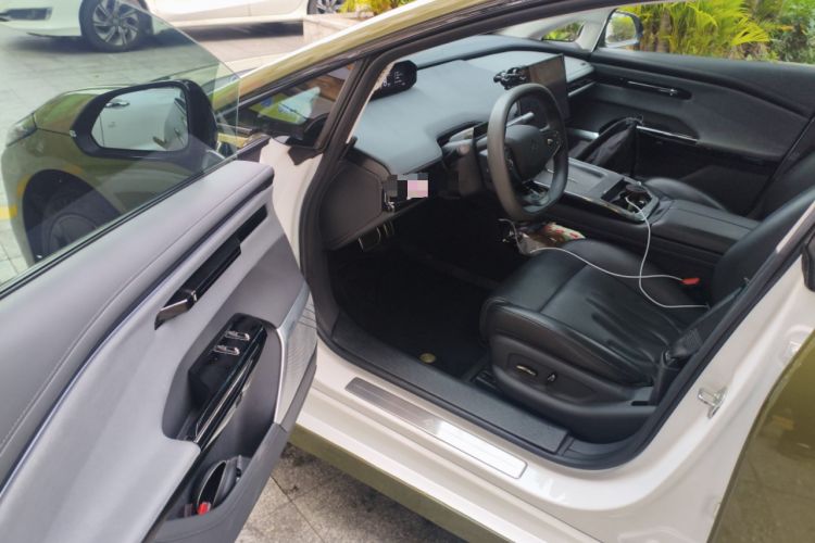 Used Hyptec GT 2023 560 Rear-Drive Tech Edition Driver Seat