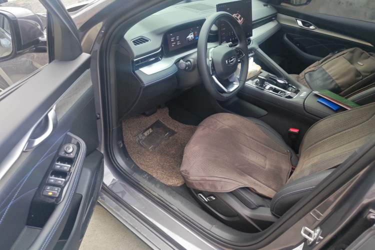 Used Geely Auto Preface 2026 Model Oriental Yao 1.5TD Kunlun Edition Driver Seat