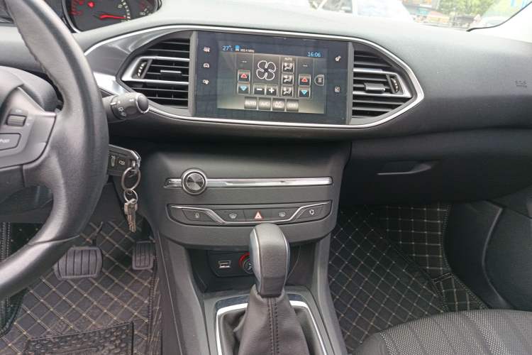 Used Peugeot 308S 2015 1.2T Automatic Jingchi Edition
