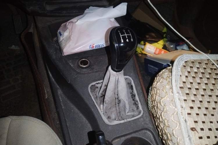 Used Wuling Hongguang 2014 1.2L Standard Model China IV
