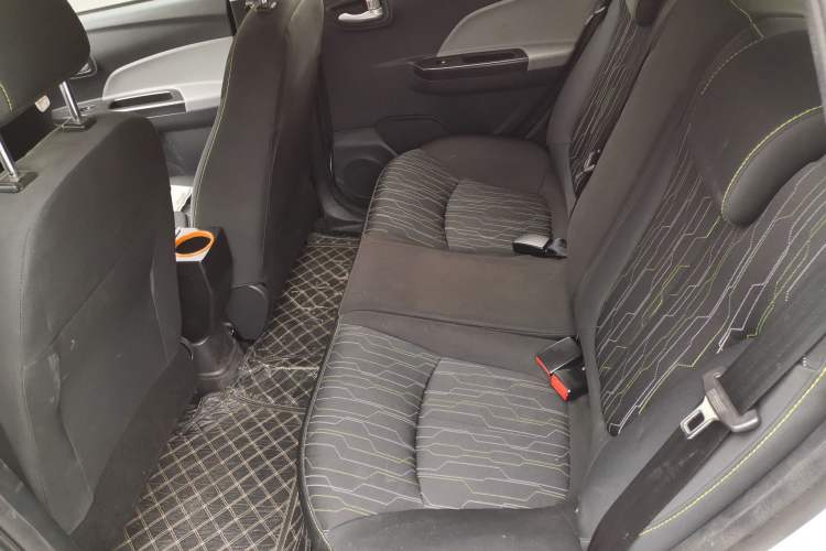 Used CHANGAN Benni E-Star 2021 National Edition Xin Yue Version (Fast-Charging Edition) Lithium Iron Phosphate (31.95 kWh) Left Rear Seat