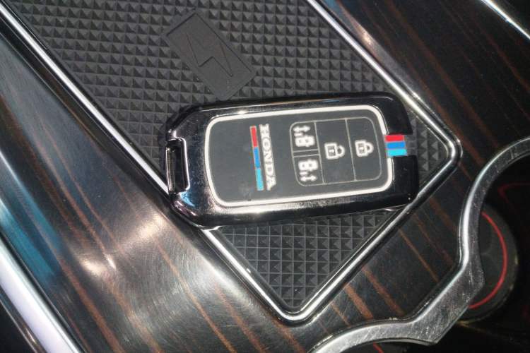 Used Honda Elysion 2016 2.4L Style Edition