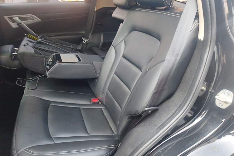 Used Geely Auto Emgrand X7 Sport 2016 1.8TD Automatic Smart Connectivity Version
