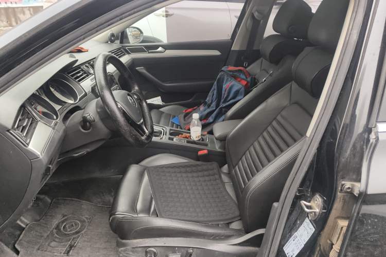 Used Volkswagen Magotan 2019 330TSI DSG Leading Edition China V Standard
