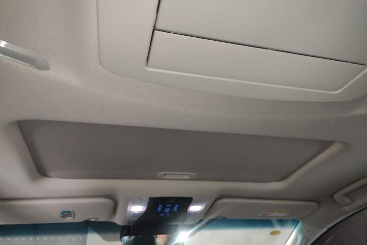 Used Toyota Vellfire 2020 Dual-Engine 2.5L HV Luxury Edition Headliner