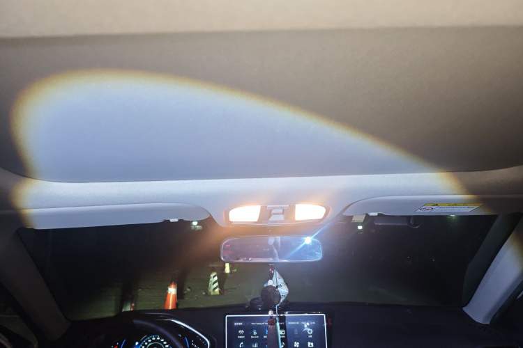 Used Hyundai Lafesta 2019 280TGDi Smart Speed Version China VI Standard Headliner