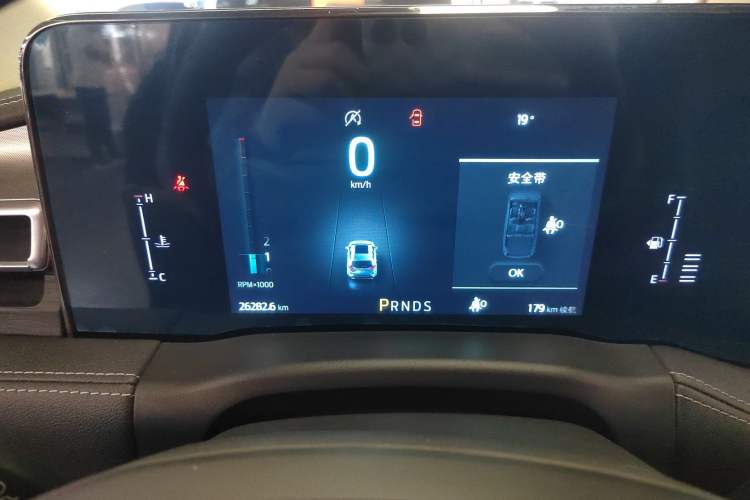 Used Ford Edge 2021 PLUS EcoBoost 245 Two-Wheel-Drive Platinum Edition 5 Seats
