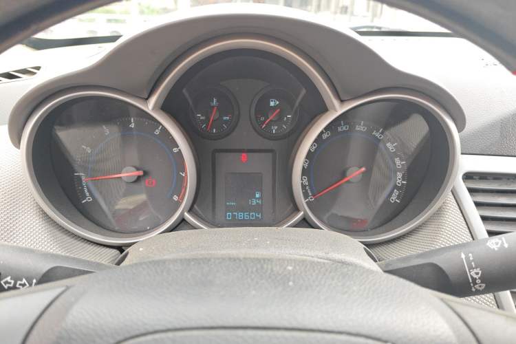 Used Chevrolet Cruze 2013 1.6L SE MT Instrument Cluster