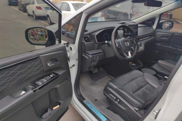 Used Honda Elysion 2024 2.0L eHEV Luxury Edition