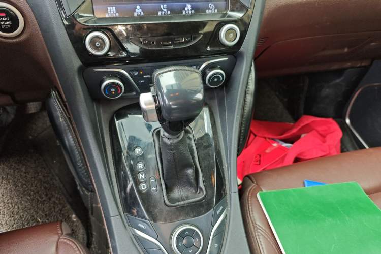 Used Haima V70 2016 1.5T Automatic - Comfort Plus Version 6 Seats
