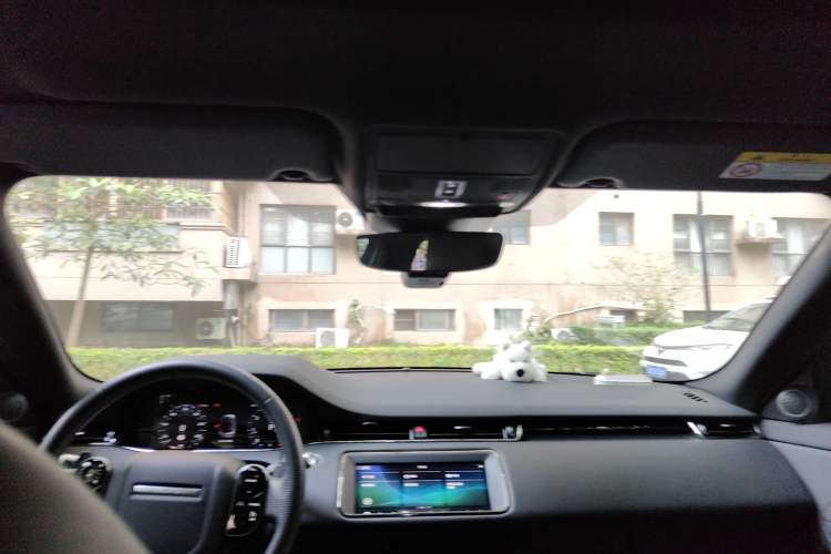 Used Land Rover Range Rover Evoque 2021 Range Rover Velar 249 PS R-Dynamic S Performance Edition