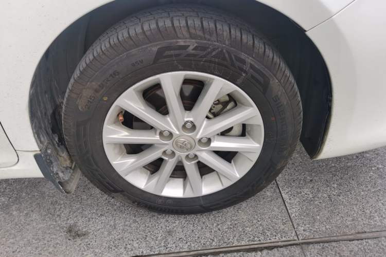 Used Toyota Camry 2015 2.0G Premier Edition
