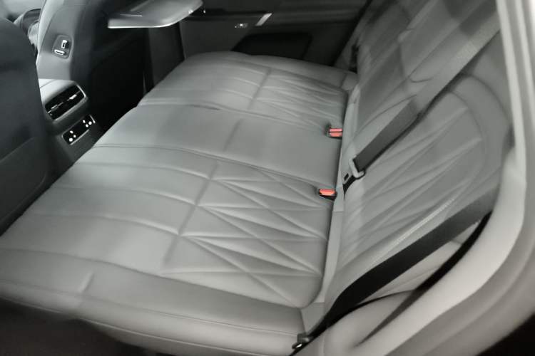 Used Dongfeng eπ eπ008 2025 210 Ultra Range-Extended Version 5 Seats