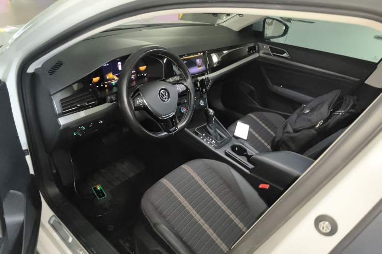 Used Volkswagen Lavida 2022 280TSI DSG Comfort Edition Left Front Seat