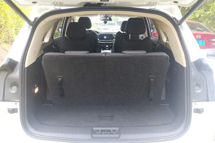 Used JETOUR X90 2019 1.5T Manual Smart Enjoyment Version 6 Seats China VI Standard
