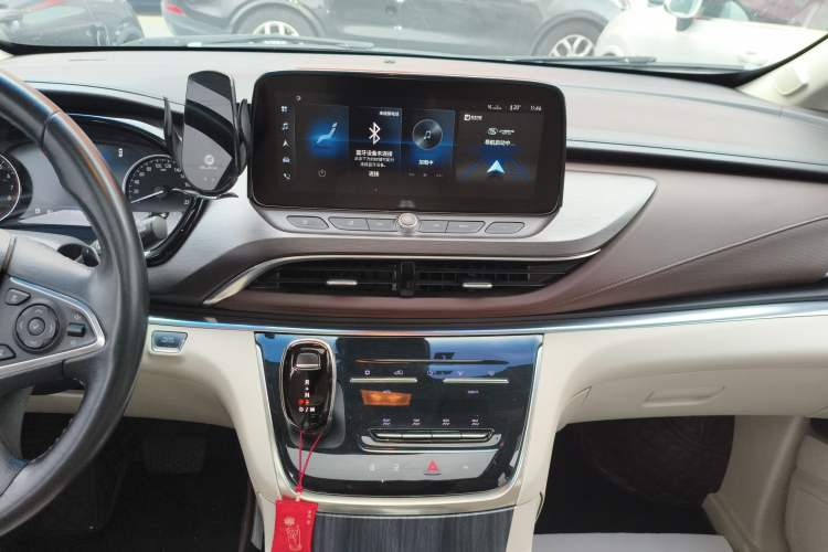 Used Buick GL8 2023 Land Executive Class 652T Luxury Model Audio And AC Panel