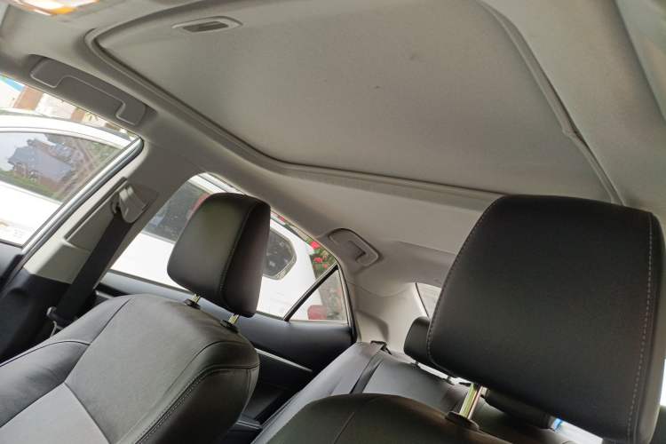 Used Toyota Corolla 2017 Revised Dual-Engine 1.8L E-CVT Luxury Edition Headliner