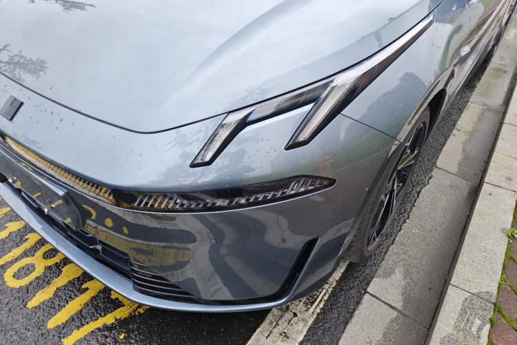 Used Lynk & Co 07 2024 EM-P 126 Long-Range Ultra Left Front Headlight