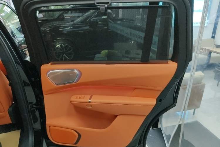 Used Lynk & Co 900 2025 1.5T Ultra
