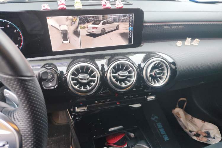 Used Mercedes-Benz A-Class 2022 Revised Version A 200 L Sport Sedan Fashionable Style