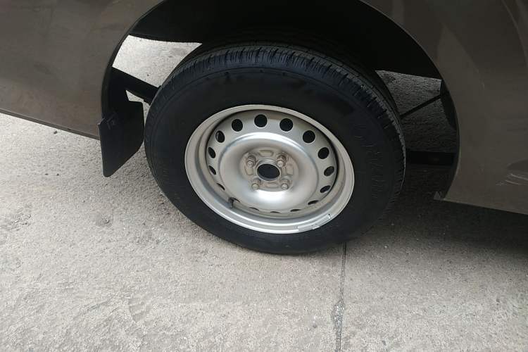 Used Kuayue Kuayue Xing V3 2023 1.5L Gasoline Comfort-Grade 7-Seater Passenger Vehicle