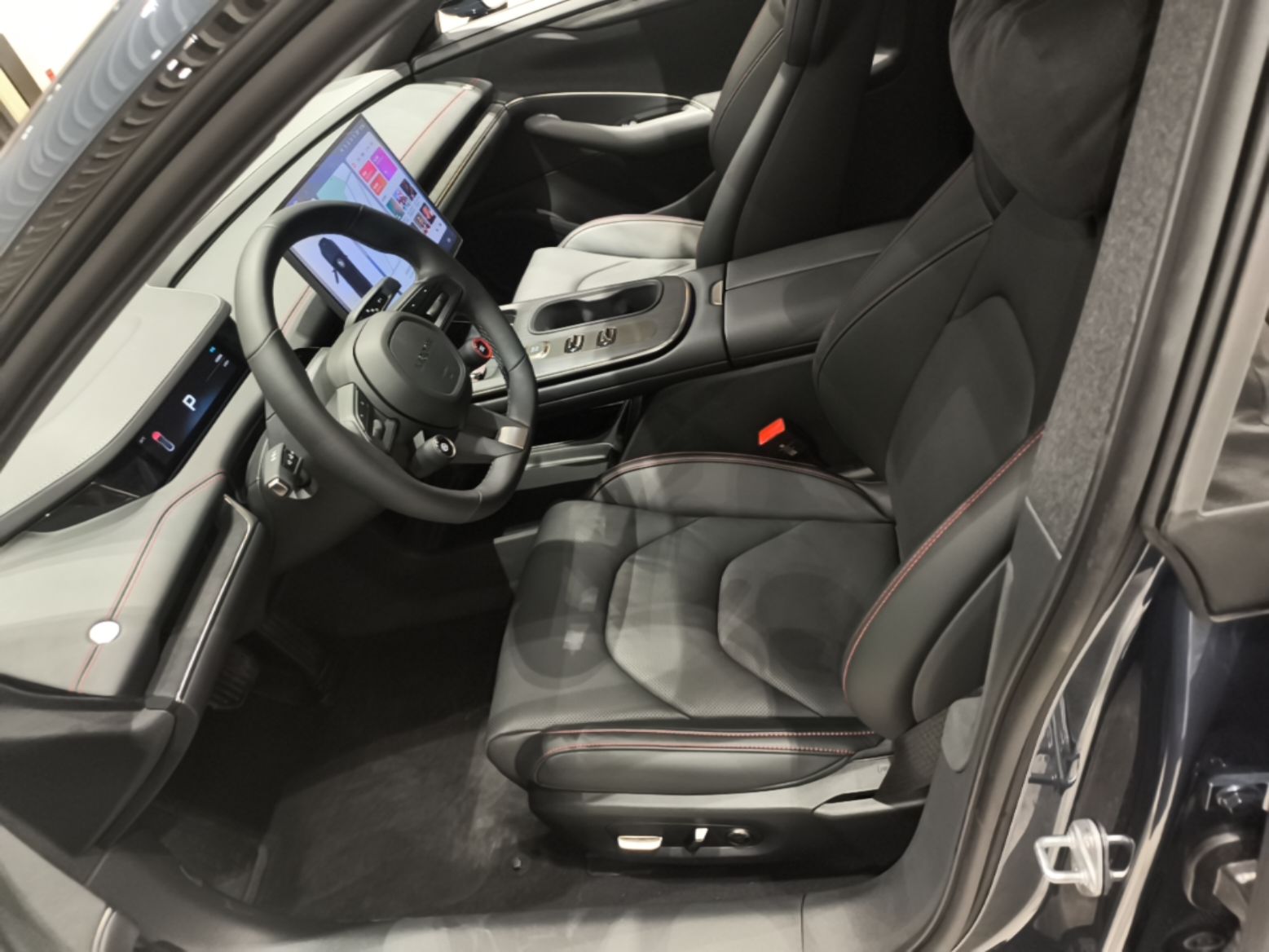 Xiaomi Auto SU7 2024 Rear-Drive Ultra-Long Range Advanced Pro-Level Intelligent Driving Version — снимка 17