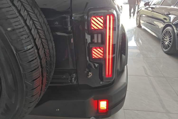 Used BAIC Off-Road BJ40 Electric Drive 2025 Advanced Edition
