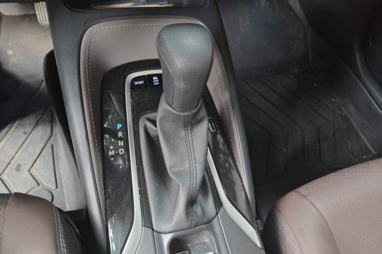 Used Toyota Allion 2021 2.0L Deluxe Edition Gear Lever