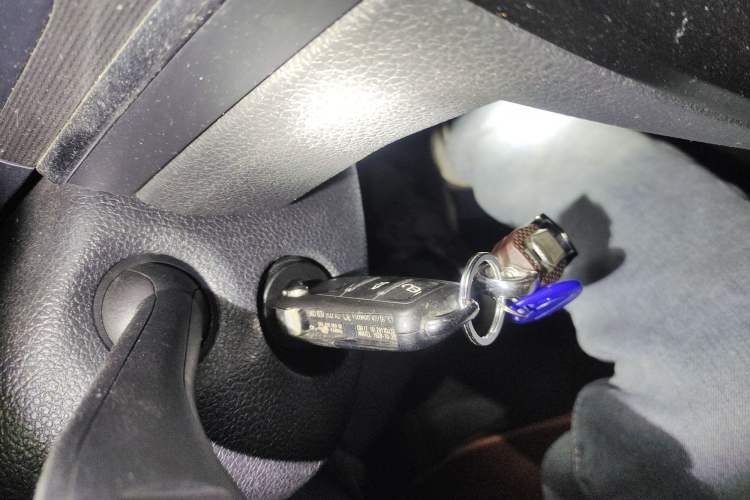 Used Volkswagen Bora 2016 1.6L Automatic Fashion Model
