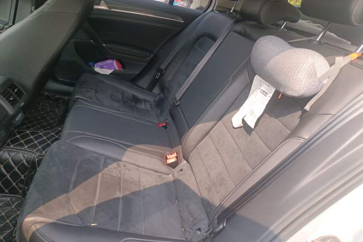 Used Volkswagen Golf 2020 280TSI DSG Luxury Edition Left Rear Seat