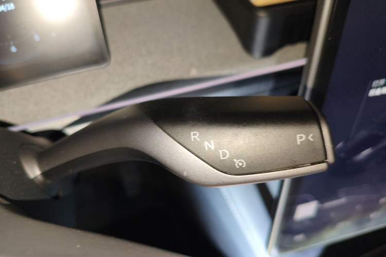 Used Tesla Model Y 2023 Rear-Wheel-Drive Version
