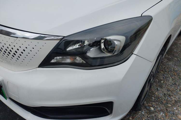 Used Dongfeng Aeolus E70 2023 500 Smart Edition Lithium Iron Phosphate 48.6 kWh 120 kW