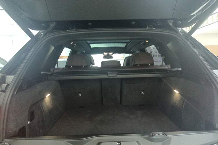 Used BMW X5 2022 Restyled xDrive 40Li Luxury Edition M Sport Package