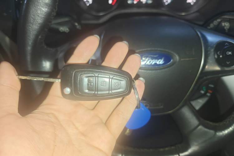 Used Ford Kuga 2013 1.6L GTDi Two-Wheel-Drive Trend Model Vehicle Key