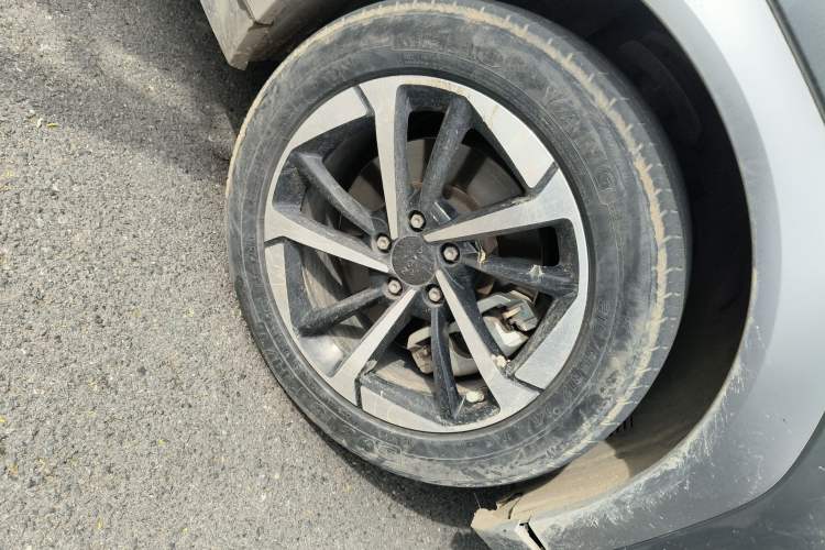 Used AION Y 2023 Plus 510 Smart Edition