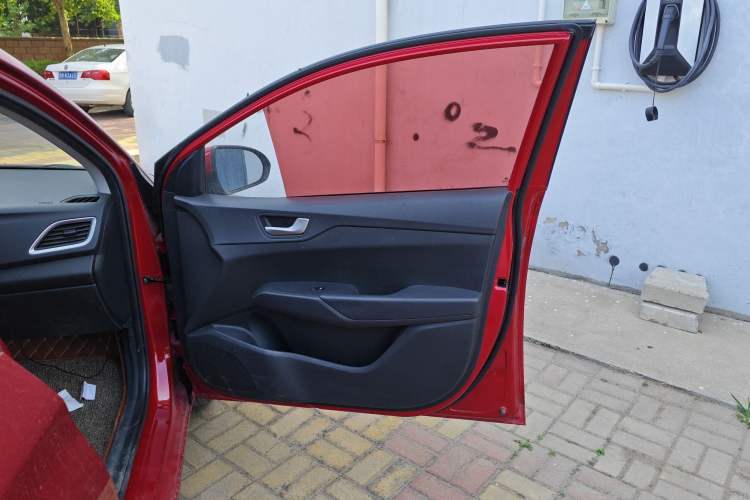 Used Hyundai Verna (new generation) 2016 1.4L Manual Cool Edition GLS